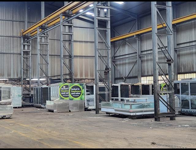 2,400M² WAREHOUSE TO LET IN WADEVILLE