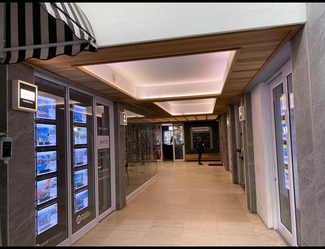 40M² RETAIL TO LET IN CAMPS BAY
