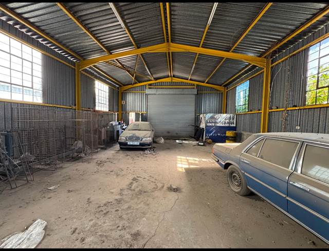186M² WAREHOUSE TO LET IN STORMILL