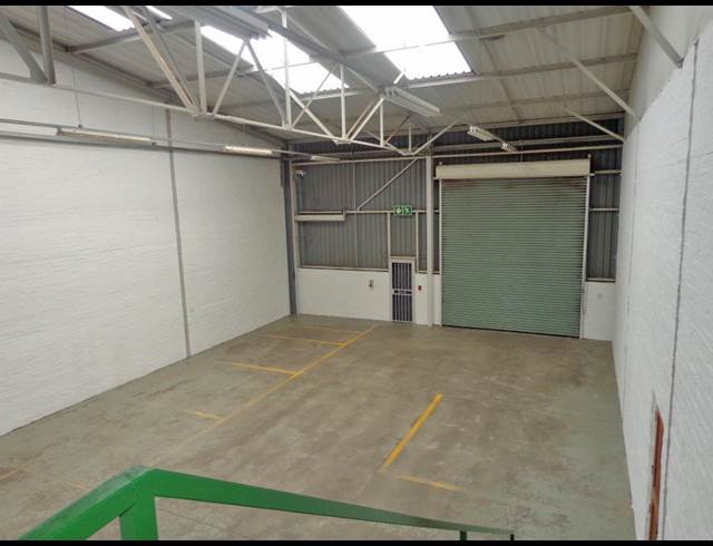 289M² WAREHOUSE TO LET IN JET PARK