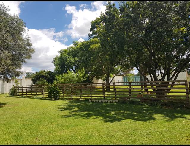 1 bed property to rent in KHAYA SANDS