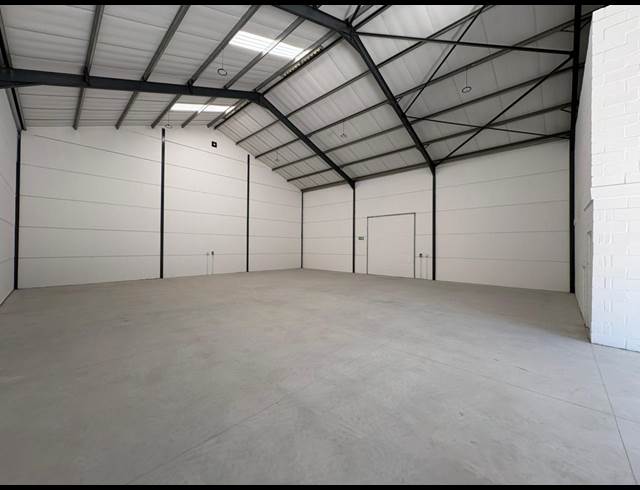 353M² WAREHOUSE TO LET IN FIRGROVE