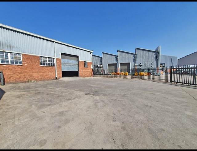 2,565M² WAREHOUSE TO LET IN ISANDO
