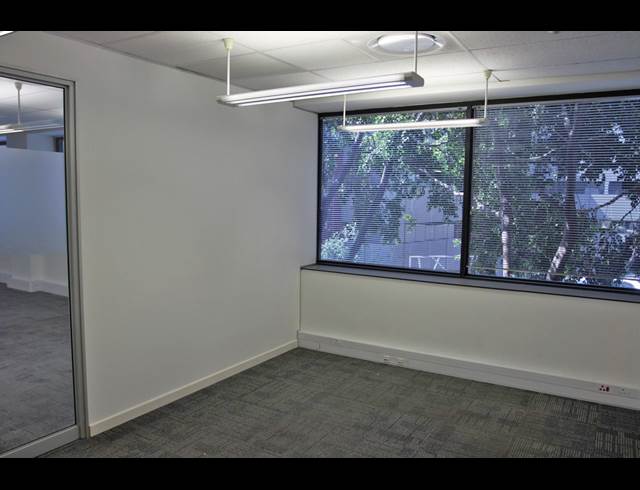410M² OFFICE TO LET IN SANDOWN