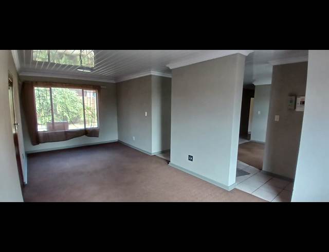 3 BEDROOM TOWNHOUSE TO LET IN DIE HEUWEL