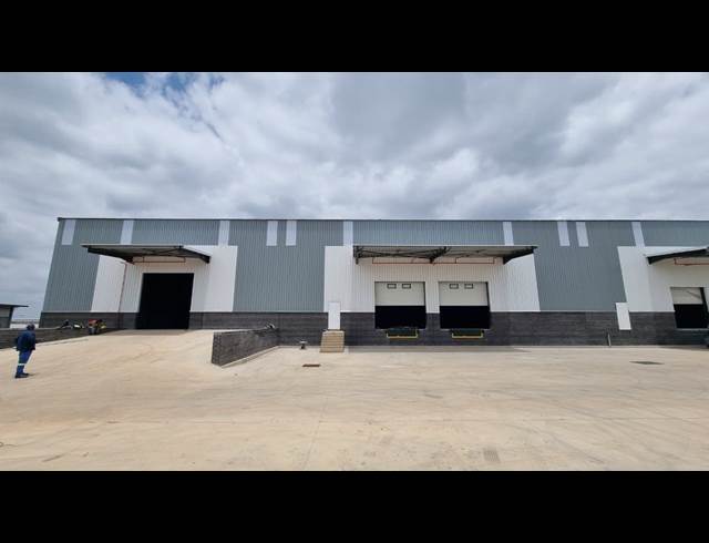 2,400M² WAREHOUSE TO LET IN POMONA