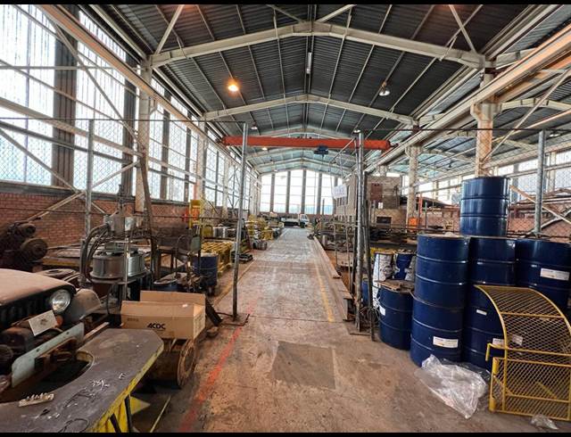 1,500M² WAREHOUSE TO LET IN DRIEHOEK