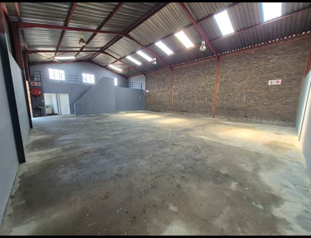 290M² FACTORY TO LET IN ANDERBOLT