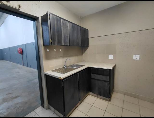 377M² WAREHOUSE TO LET IN POMONA