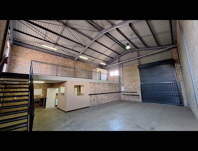 188M² WAREHOUSE TO LET IN HONEYDEW