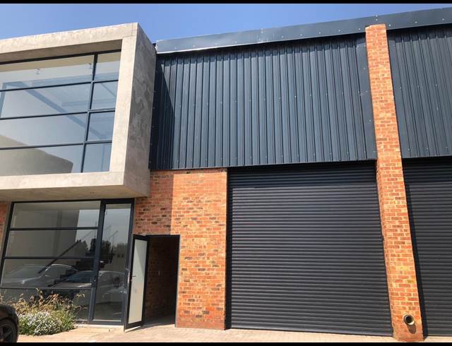 303M² WAREHOUSE TO LET IN WILBART
