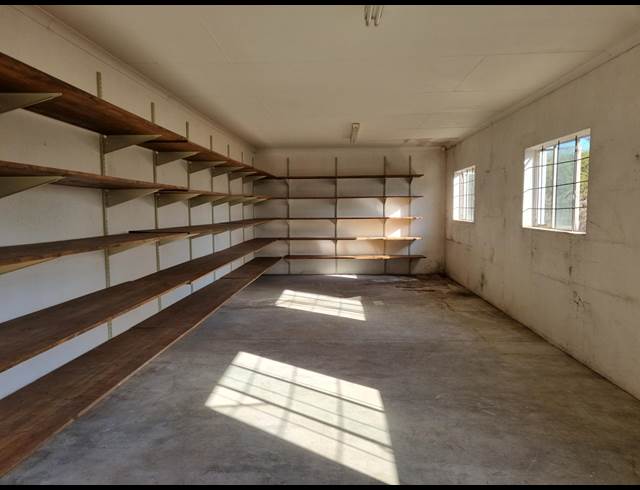 3,492M² WAREHOUSE TO LET IN ROCKY DRIFT