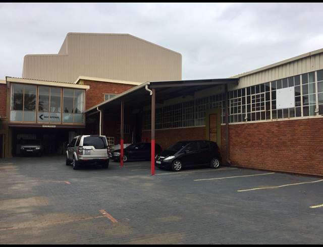 1,200M² WAREHOUSE TO LET IN STRIJDOMPARK