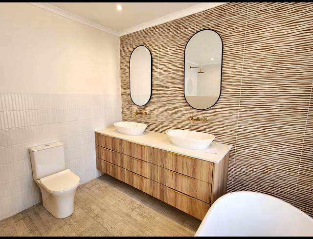 4 bed property to rent in BERGVLIET