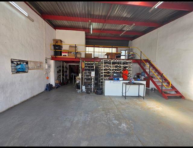 130M² WAREHOUSE TO LET IN ALRODE SOUTH
