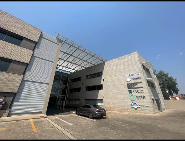 313M² OFFICE TO LET IN ILLOVO