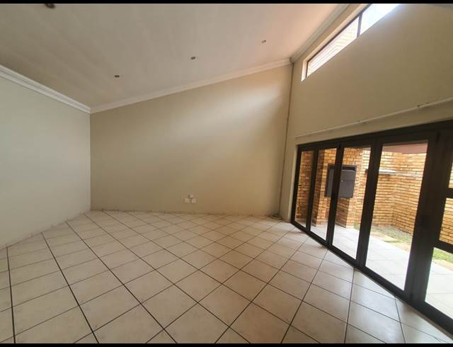 3 BEDROOM PROPERTY TO RENT IN GLEN MARAIS