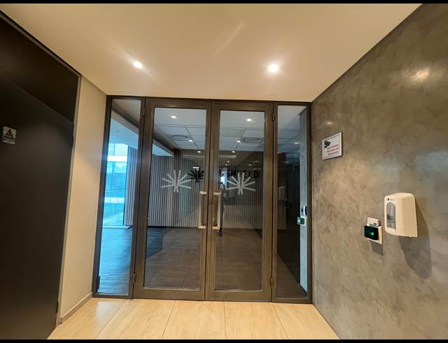 626M² SERVICED OFFICE TO LET IN ILLOVO