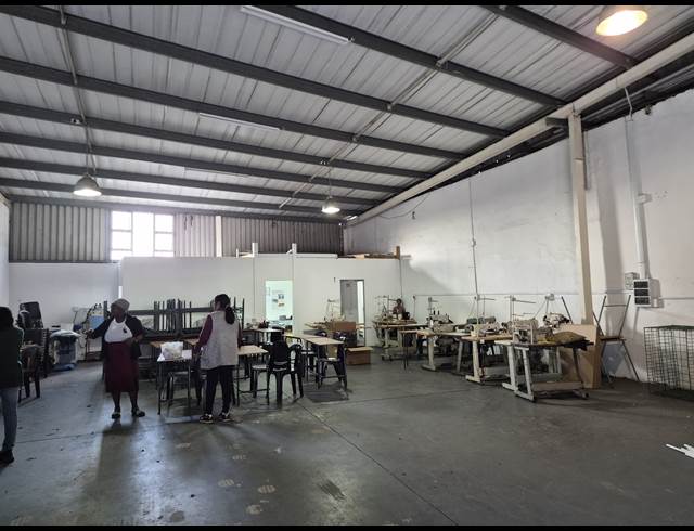 290M² MINI FACTORY TO LET IN PHOENIX INDUSTRIAL