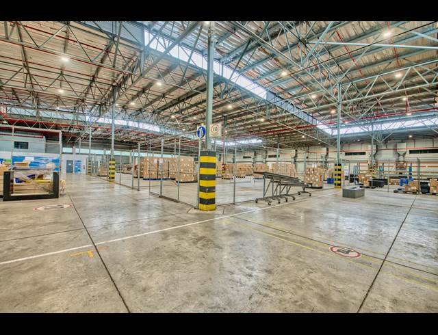 10,000M² WAREHOUSE TO LET IN RIVERHORSE VALLEY