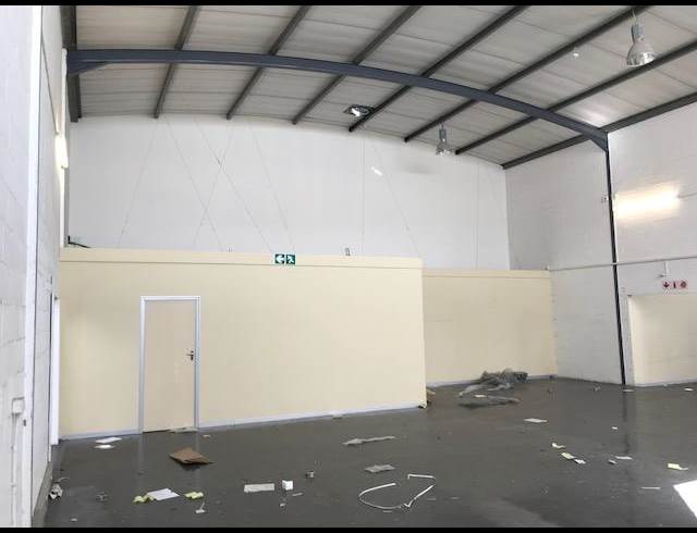 1,160M² WAREHOUSE TO LET IN ELSIES RIVER INDUSTRIAL