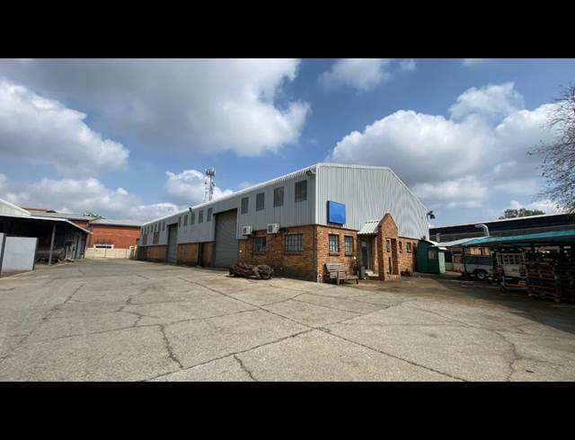 820M² WAREHOUSE TO LET IN HENNOPSPARK