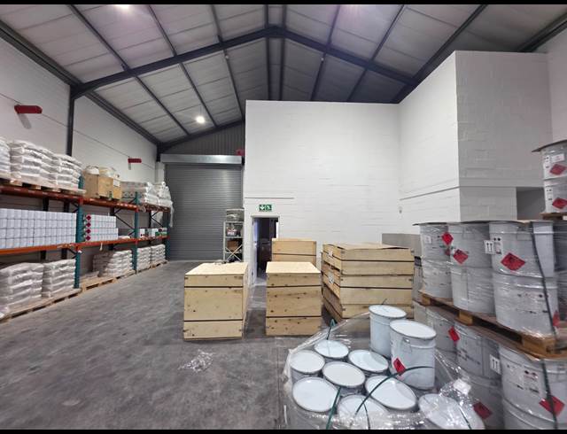 485M² WAREHOUSE TO LET IN FIRGROVE INDUSTRIAL ESTATE