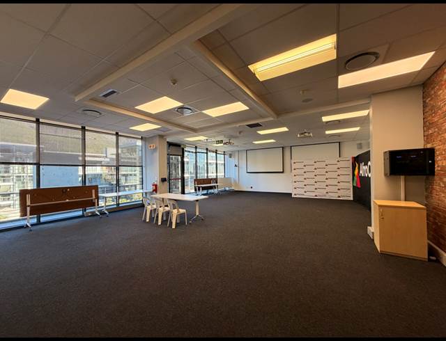 5,141M² OFFICE TO LET IN CAPE TOWN CITY CENTRE
