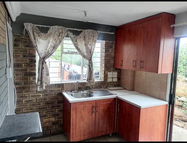 1 bed property to rent in OAKDENE