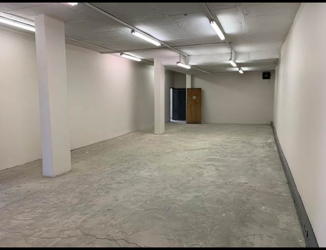400M² WAREHOUSE RENTED IN STRIJDOMPARK