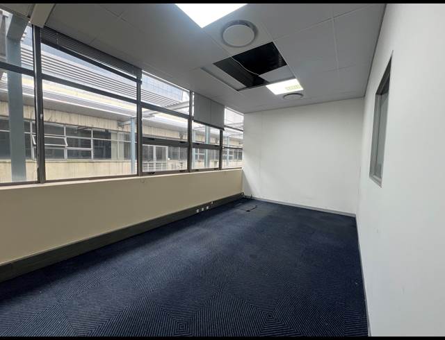 643M² OFFICE TO LET IN ROSEBANK