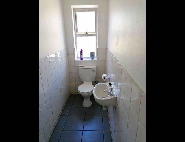 405M² SHOWROOM TO LET IN PAROW EAST