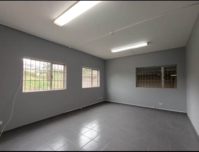 1,540M² WAREHOUSE TO LET IN WESTMEAD