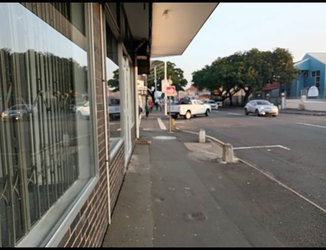 139M² RETAIL TO LET IN GREYVILLE