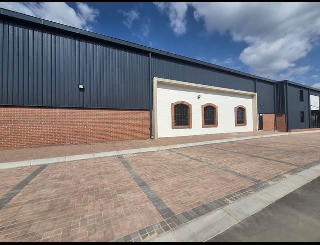 1,581M² WAREHOUSE TO LET IN RIVERSANDS