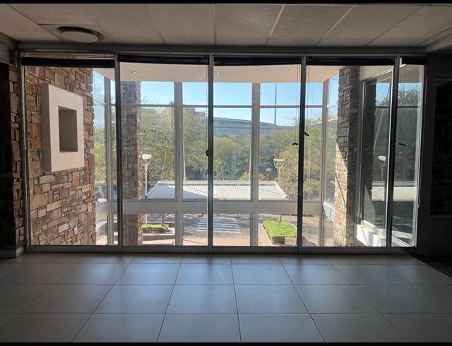 241M² OFFICE TO LET IN ILLOVO