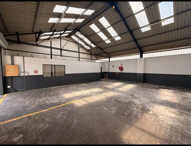 167M² WAREHOUSE TO LET IN BENONI SOUTH