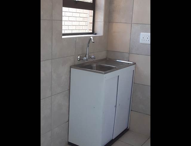 1 bed property to rent in DEVLAND