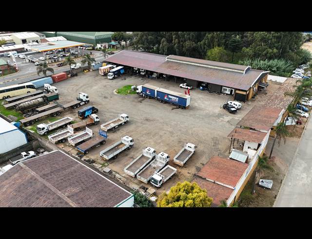 1,608M² WORKSHOP TO LET IN JET PARK