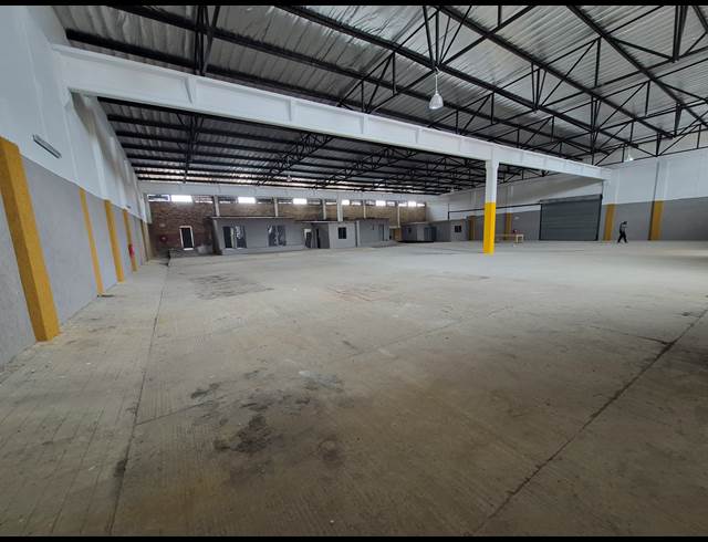 1,200M² WAREHOUSE TO LET IN DENVER