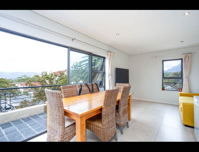 1 BEDROOM APARTMENT RENTED IN WYNBERG UPPER