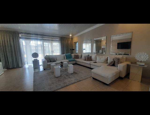 1 BEDROOM PROPERTY TO RENT IN DE DEUR