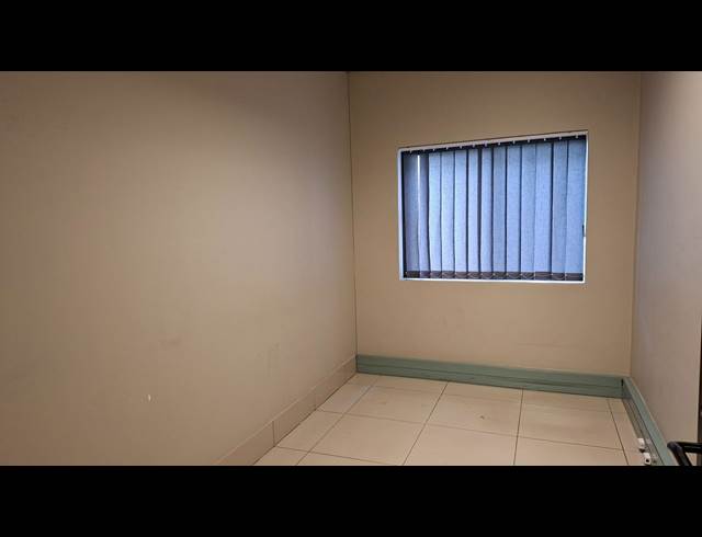 78M² OFFICE TO LET IN SONHEUWEL