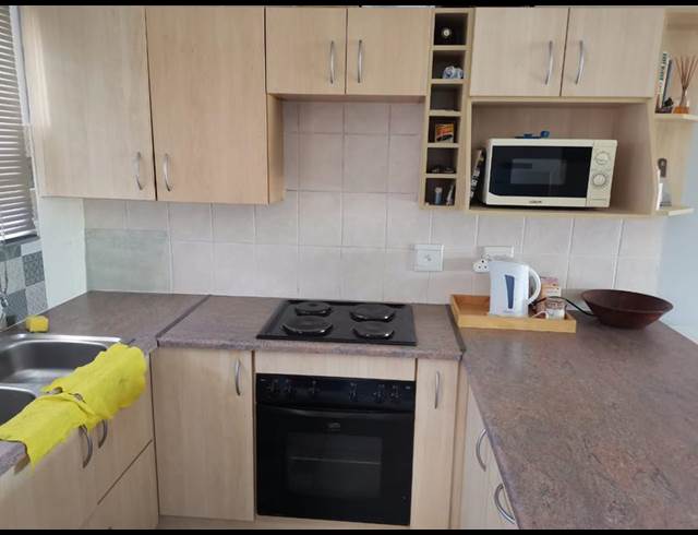 2 BEDROOM PROPERTY TO RENT IN HARTENBOS CENTRAL