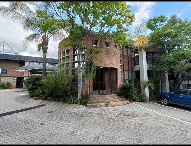 BUSINESS PROPERTY TO RENT IN HALFWAY HOUSE