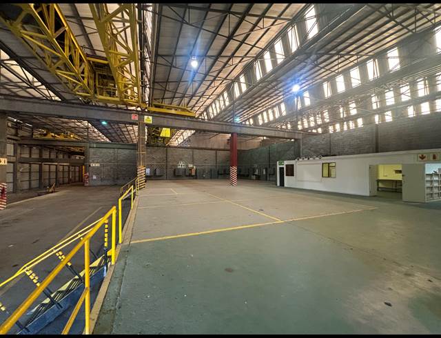 1,900M² WAREHOUSE TO LET IN BRACKENFELL INDUSTRIAL