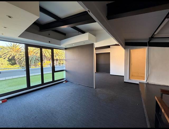 388M² OFFICE TO LET IN GARDENS