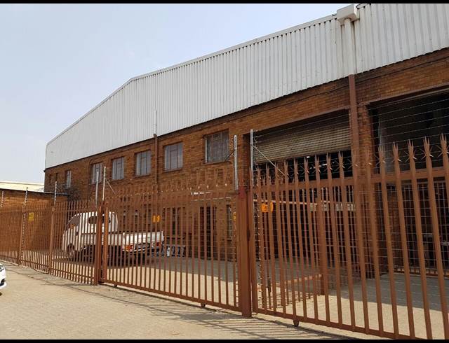 850M² WAREHOUSE RENTED IN WADEVILLE