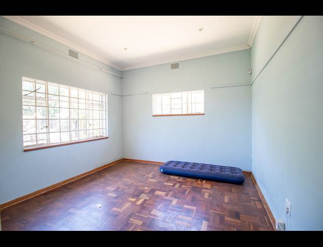 3 BEDROOM HOUSE TO LET IN PRIMROSE HILL