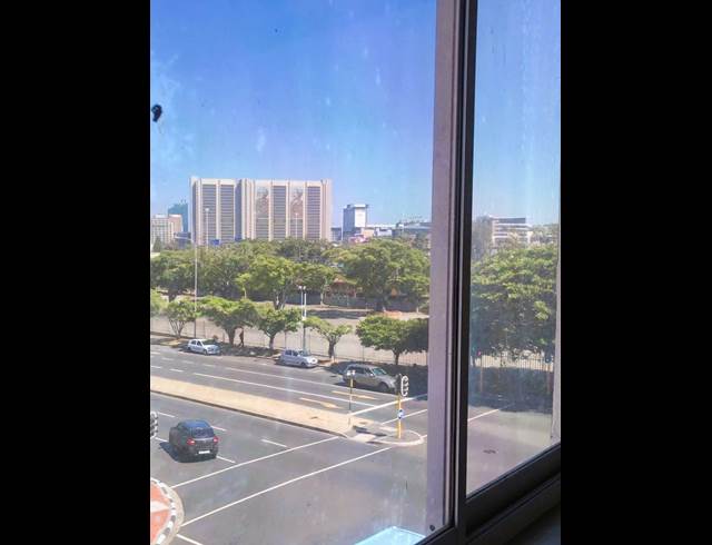 400M² OFFICE TO LET IN FORESHORE
